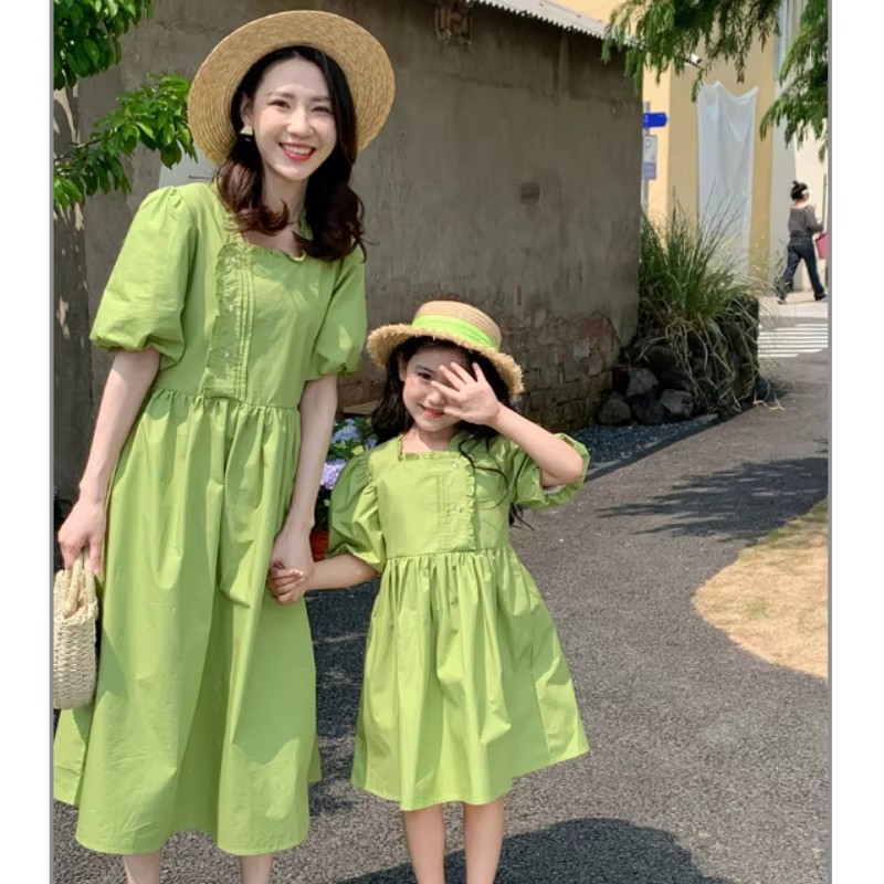 ملابس عائلية متطابقة: فساتين ل - مراجعة Summer Dresses Yours Clothing وسعره